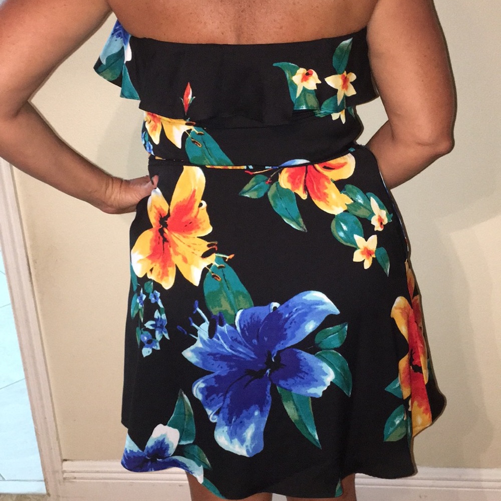 White House Black Market Floral Strapless Dress - Picture 2 of 5